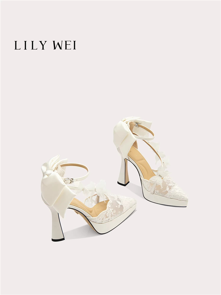 Women Shoes Waterproof - รองเท้าแตะรัดส้นแบบสวมสำหรับงานแต่งงาน ประดับด้วยผ้าลูกไม้ คริสตัล และลายผีเสื้อ กันน้ำ พื้นหนา
