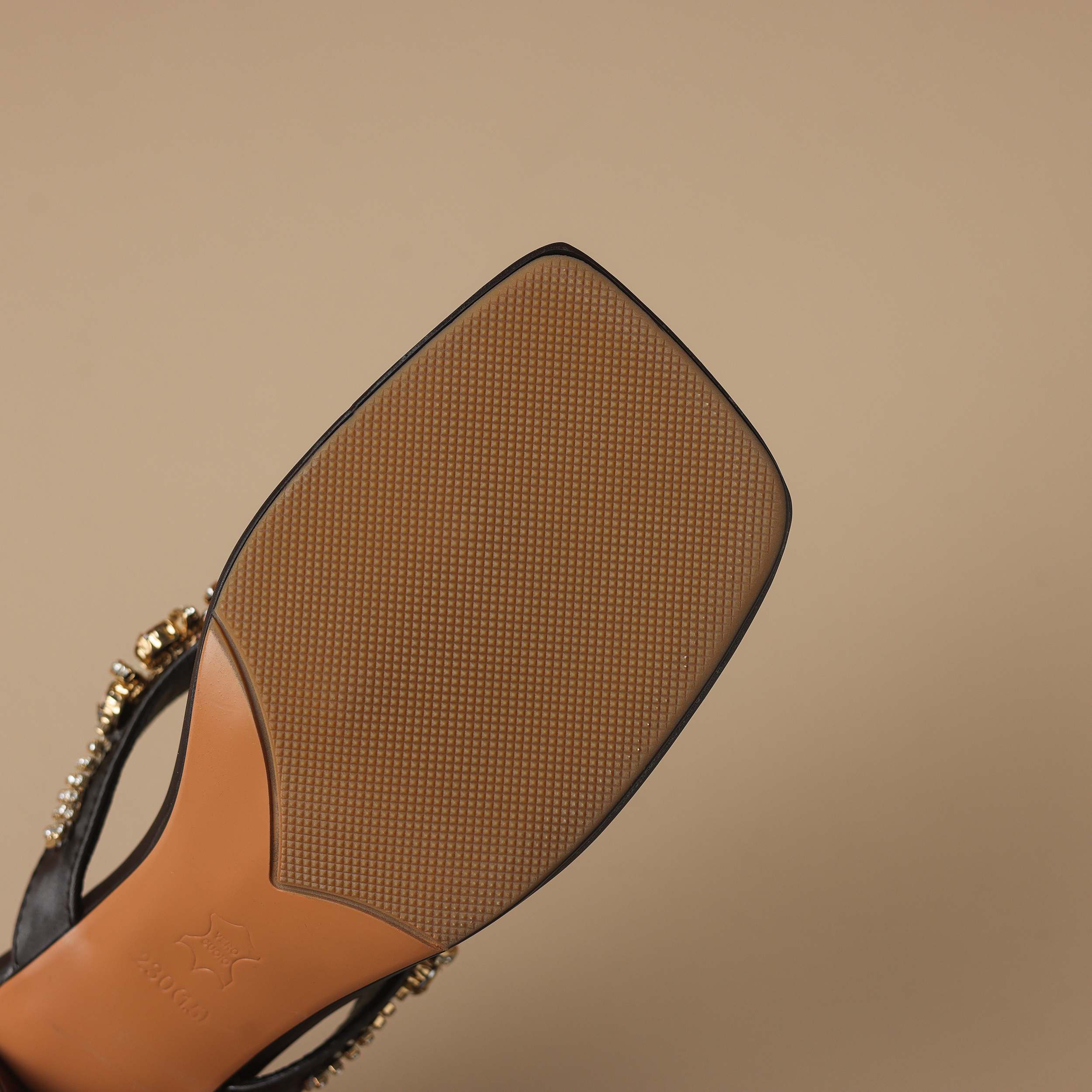 รองเท้าส้นสูงไซส์ใหญ่ 32-43 ปร - Women Shoes Branded บทวิจารณ์และราคา
