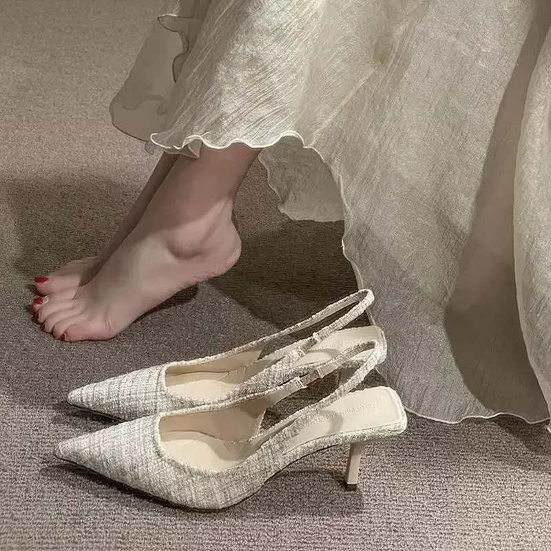 แบรนด์แฟชั่นออกแบบรองเท้าส้นตึ - Women Shoes Branded บทวิจารณ์และราคา