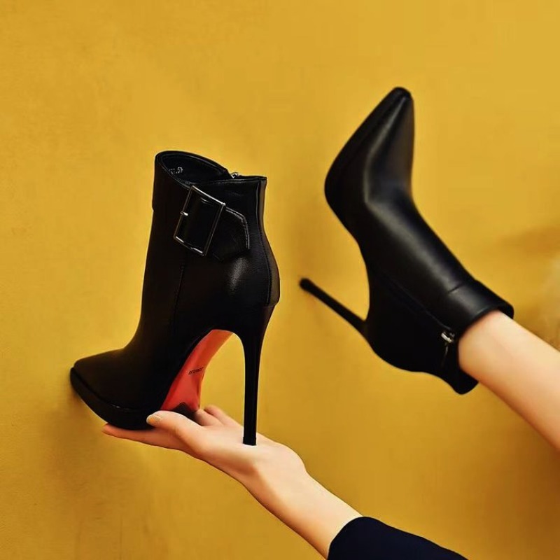 รองเท้าบูทส้นสูงปลายแหลมแบบใหม - Block Heel Ankle Boots บทวิจารณ์และราคา