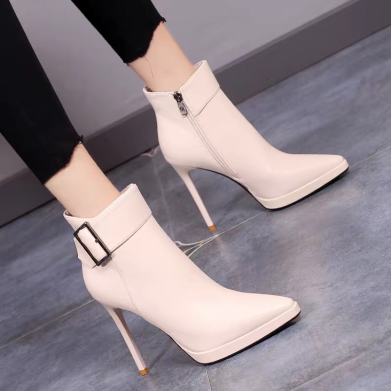 รองเท้าบูทส้นสูงปลายแหลมแบบใหม - Block Heel Ankle Boots บทวิจารณ์และราคา