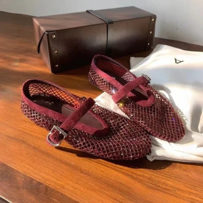 รองเท้าแตะแบบสวมประดับเพชรทรงก - Women Shoes Model บทวิจารณ์และราคา