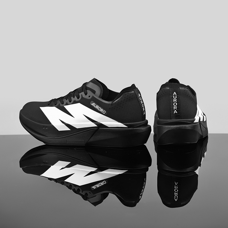 รองเท้าวิ่งผู้ชายคาร์บอนบอร์ดม - Women'S Shoes Hey Dude บทวิจารณ์และราคา